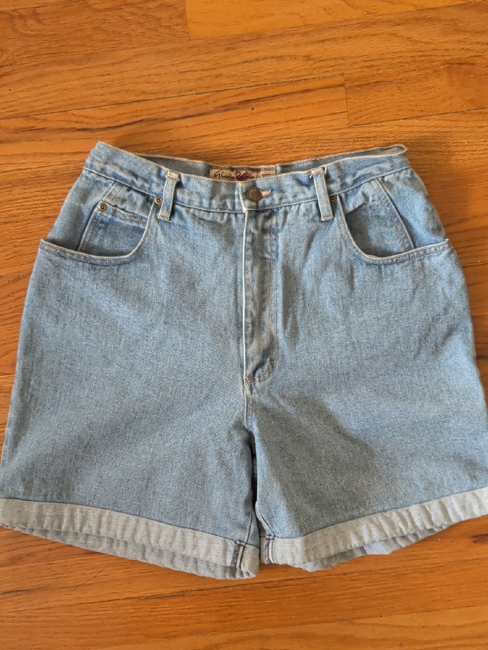Vintage Gloria Vanderbilt Light Blue Denim High-Waist Women’s Shorts